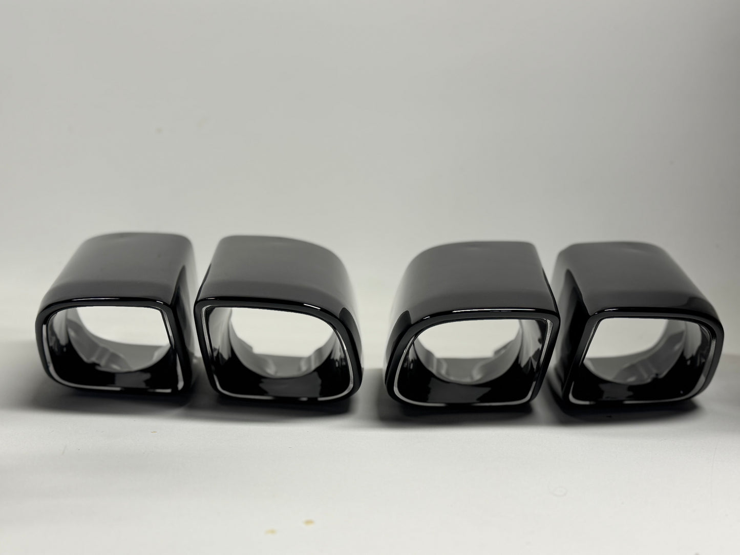OEM Macan Gloss Black Square Exhaust Tips: 2015-2021 GTS & Turbo