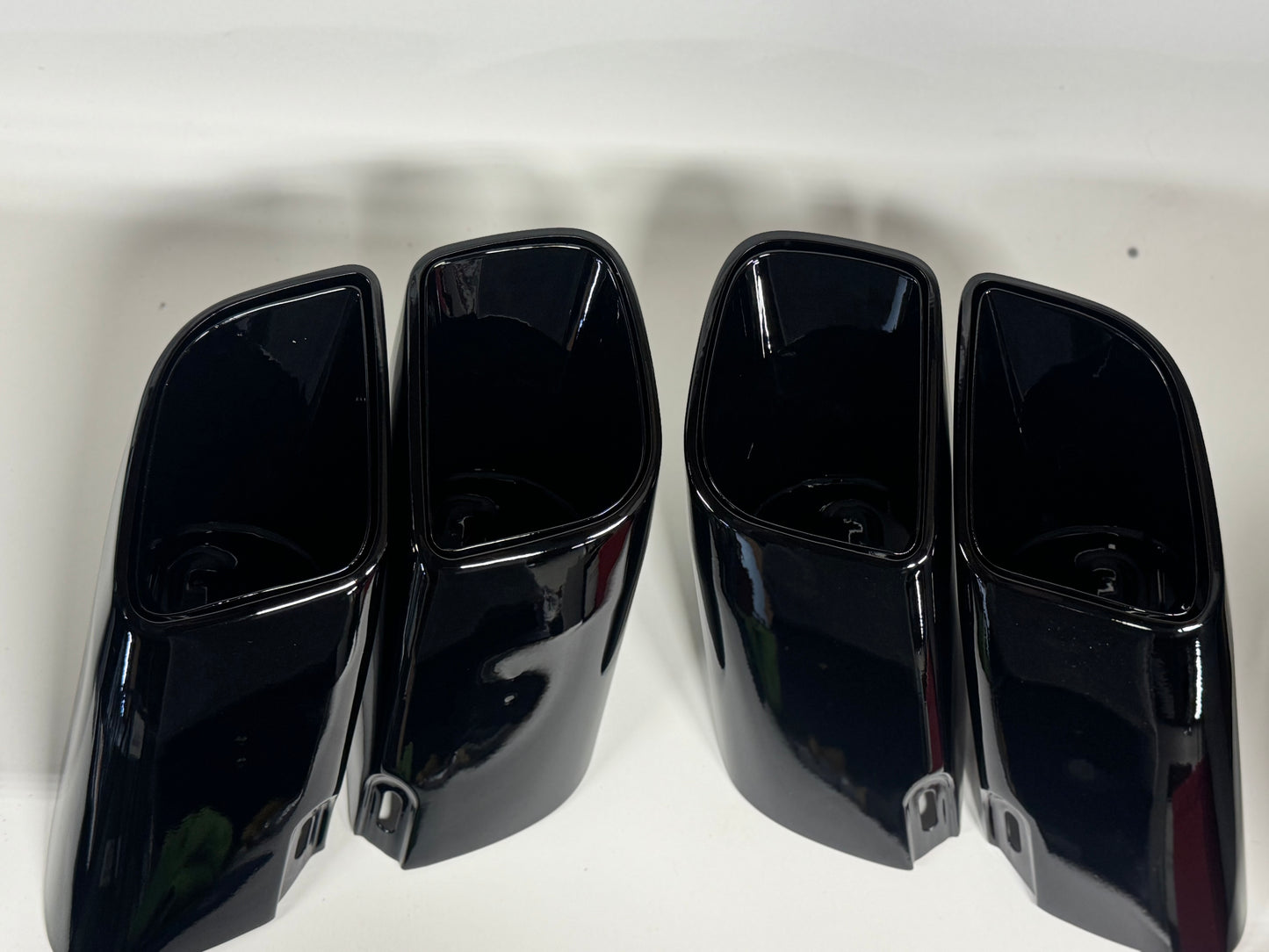 OEM Macan Gloss Black Square Exhaust Tips: 2015-2021 GTS & Turbo