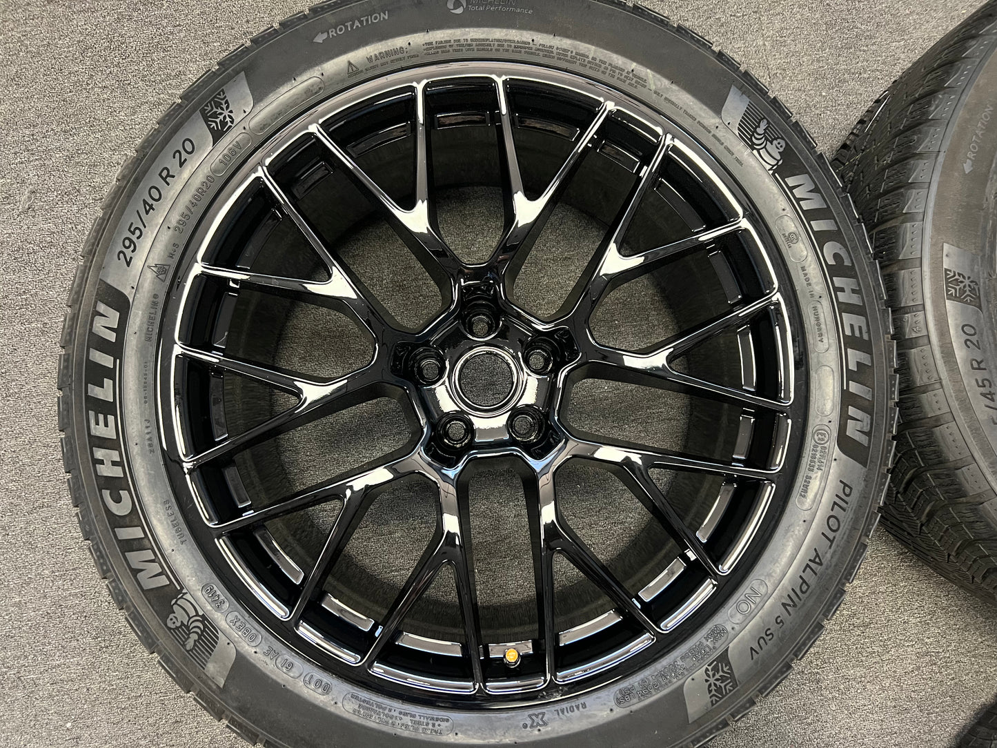 OEM Porsche Macan 20” Spyders - Choose your Color, Tire Options